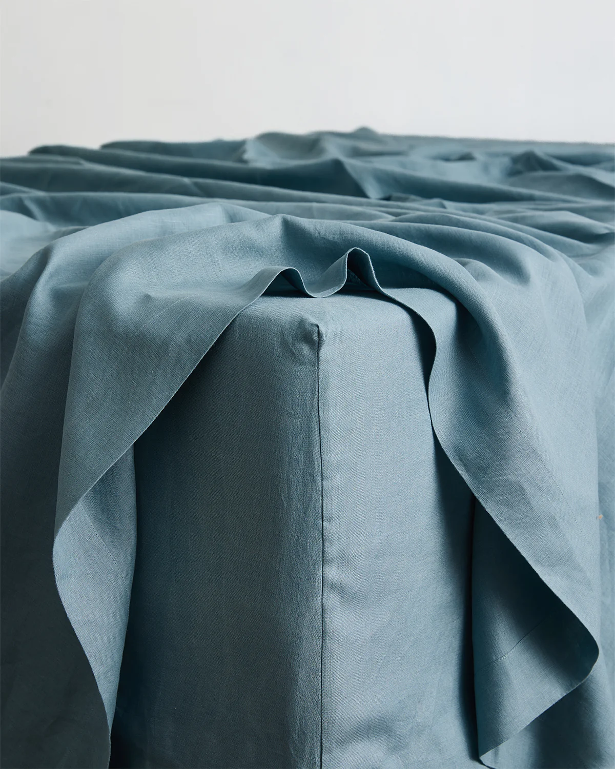Cacao & Lagoon 100% French Flax Linen Bedding Bundle - Image 4