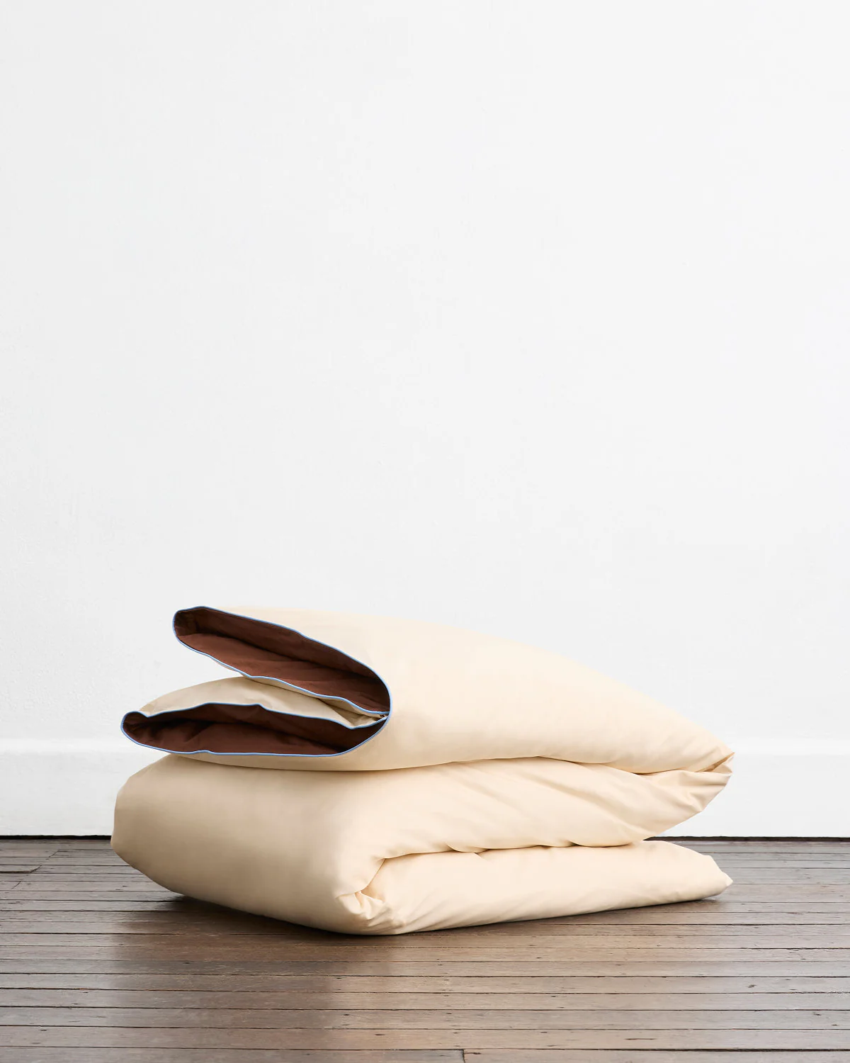 Espresso, Vanilla & Sky Piped 100% Organic Cotton Duvet Cover Set - Image 4