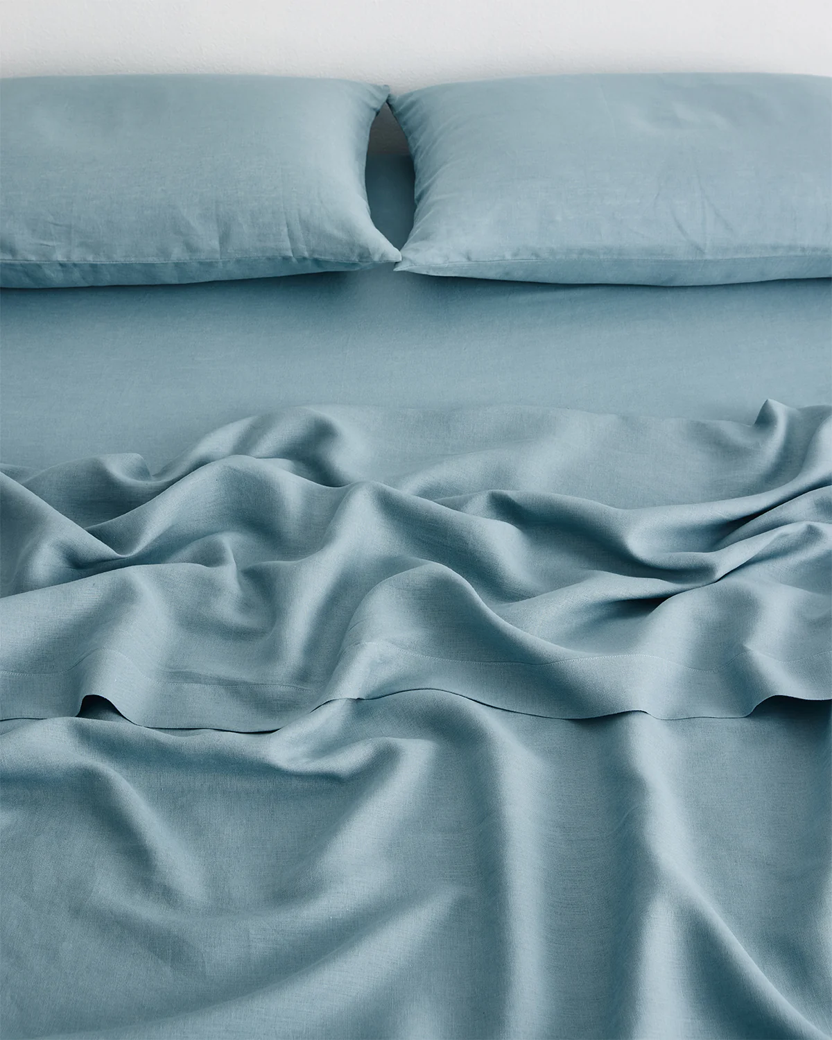 Lagoon 100% French Flax Linen Fitted Sheet - Image 2