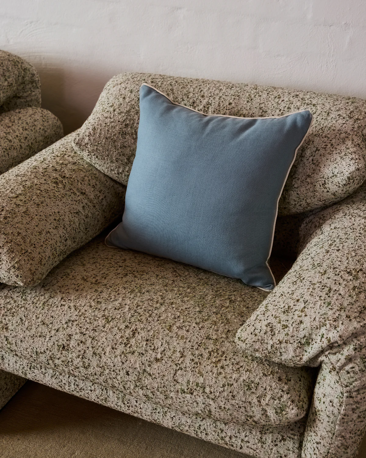 Lagoon & Crème 100% French Flax Linen Piped Cushion Cover - Image 4