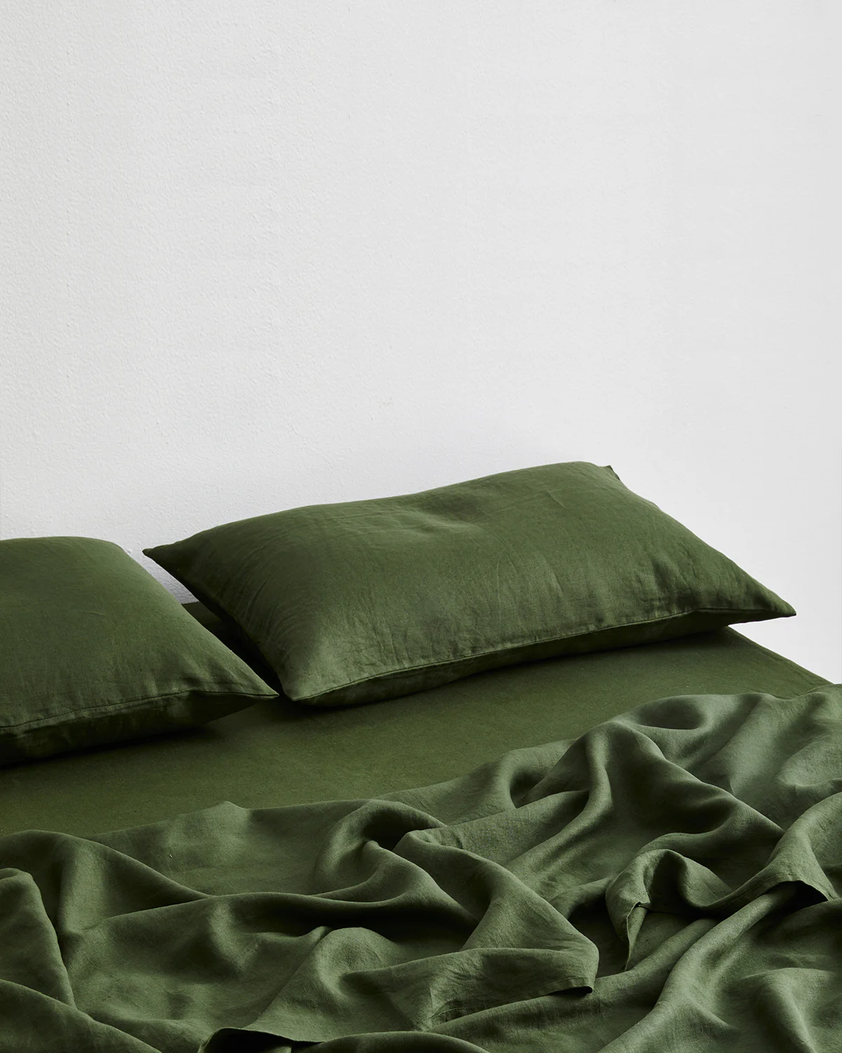 Olive 100% French Flax Linen Fitted Sheet Set - Image 3