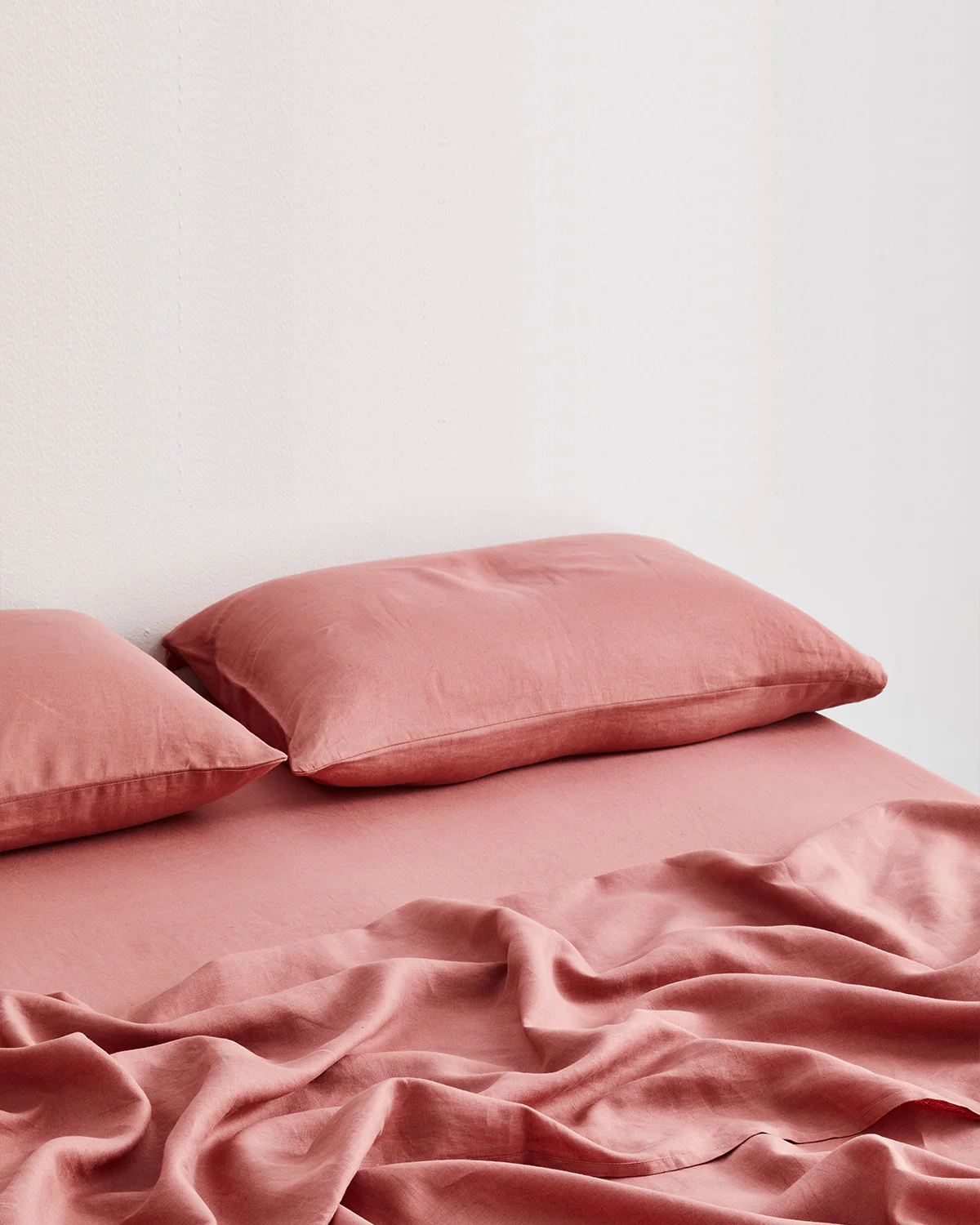 Pink Clay 100% French Flax Linen Fitted Sheet Set - Image 3