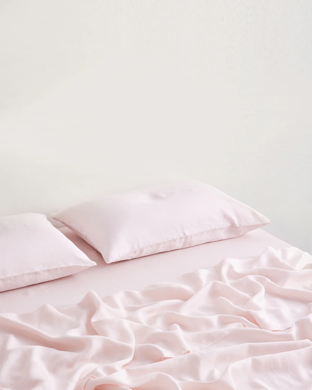 Rosewater 100% French Flax Linen Fitted Sheet Set - Image 3