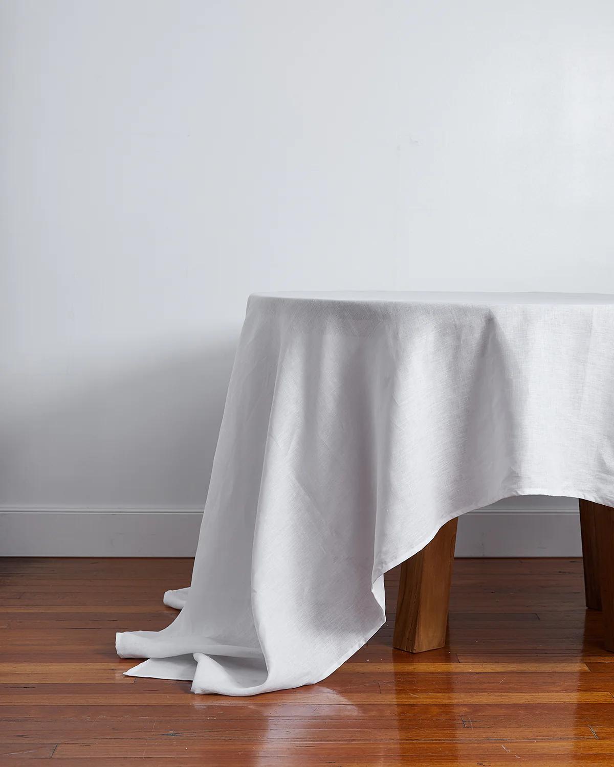 White & Lagoon 100% French Flax Linen Table Bundle - Image 4